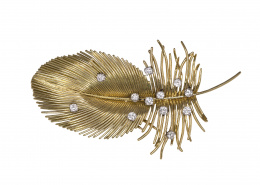 598.  Broche “Feather” BOUCHERON Años 40 en oro rosa de 18K con brillantes