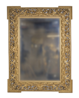 1106.  Espejo de madera tallada, estucada y dorada.S. XIX.