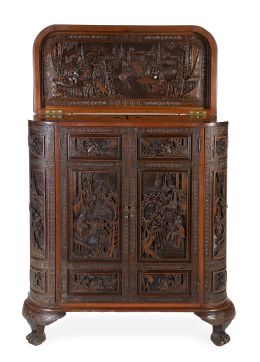 1210.  Mueble bar de madera tallada decorado con vistas de un jardín y personajes.China, pp. del S. XX.
