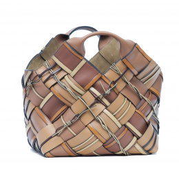 396.  Bolso shopper LOEWE tipo cesta con tiras entretejidas. Nuevo