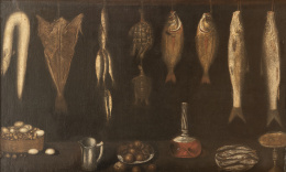 821.  CIRCULO DE ALEJANDRO DE LOARTE (Escuela española, siglo XVII)Bodegón: Una anguila, bacalao, arenques, dos tortugas, dos besugos y dos barbos colgados sobre una mesa de cocina con otros frutos y objetos