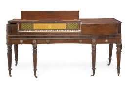 641.  Pianoforte Regency.Caoba, palisandro brasileño y embutido de latón.Astor & Hoorwood, h. 1816.