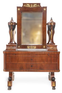 1053.  Mueble de tocador de madera de caoba y madera ebonizada, con aplicaciones doradas de estilo imperio.Trabajo ruso, h. 1830-1840.