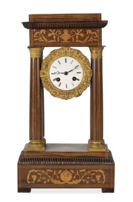 569.  Reloj de pórtico Carlos X de madera de palosanto y marquetería de flores.Francia, h. 1830.