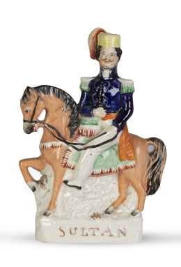 1189.  Sultán a caballo.Figura de loza esmaltada.Staffordshire, Inglaterra, S. XIX.