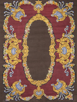 1300.  Alfombra en lana de campo granate y negro con decoración neoclásica. Firmada.Hispania, h. 1.940.