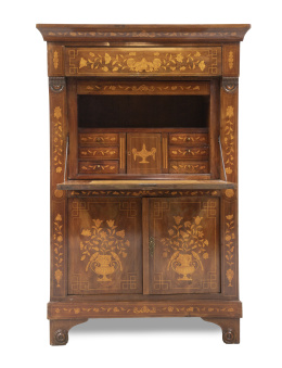 1312.  Bureau á abattant de madera de caoba con marquetería de flores en limoncillo.Holanda, S. XIX.