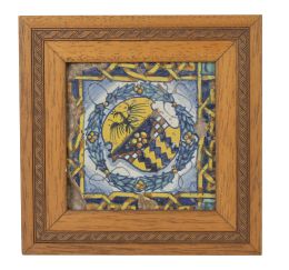 1090.  Azulejo de cerámica vidriada en ocre, azul y amarillo.Quizás Italia, S. XVII.