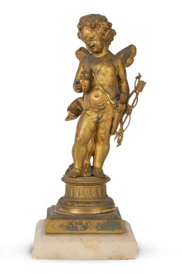 1316.  Cupido con flechas.Figura de bronce dorado sobre base de piedra.Francia, último cuarto del S. XIX. 