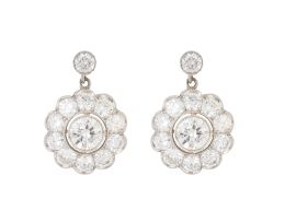 310.  Pendientes rosetón de brillantes con centros de 0,80 ct apr