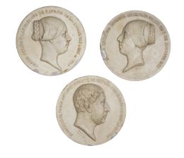 1243.  Louis Charles Bouvet* (1802-1887).Lote de tres tondos de estuco con infantes de España: María Felipa Pilar, María Cristina y Francisco de Paula Antonio.Firmados. Bouvet, Madrid,1852.