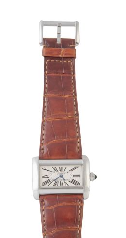 426.  Reloj de pulsera CARTIER Tank Divan . Nº 480832CE, Ref. 2599