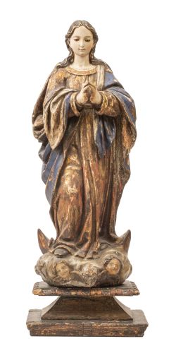 1326.  Inmaculada.
Escultura de madera tallada, policromada y dor