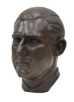 920.  PEDRO DE TORRE-ISUNZA (Don Benito, Badajoz, 1892 - Madrid, 1982)Busto de D.Juan de Borbón, c.1937