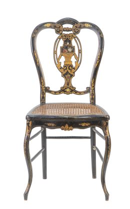 1396.  Silla Napoleón III de madera lacada y dorada con asiento de rejilla.Francia, último cuarto del S. XIX.