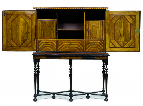 Cabinet on stand William and Mary Inglaterra, finales S. X