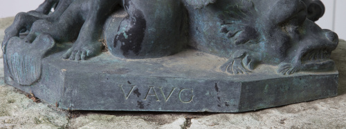 Busto de Carlos V en bronce con los atributos del Emperador