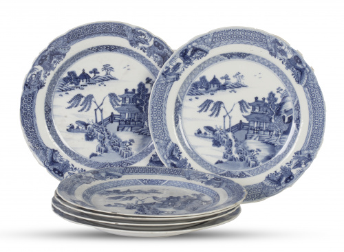 Lote de seis platos de Compañia de Indias, de porcelana esm