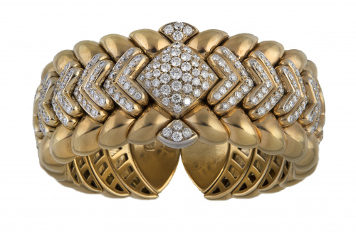 Brazalete ancho flexible de brillantes en montura gallonada