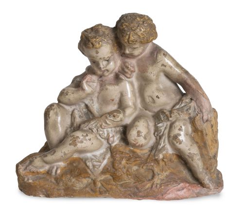 Grupo de barro vidriado con "putti".España, S. XIX.