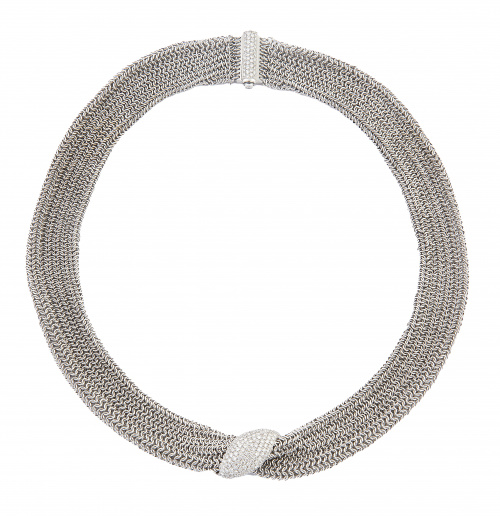 Collar de malla tubular flexible a modo de tejido, con cent