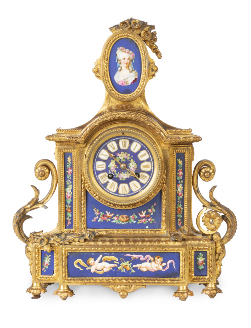 Reloj estilo Luis XVI Napoleón III de porcelana esmaltada y