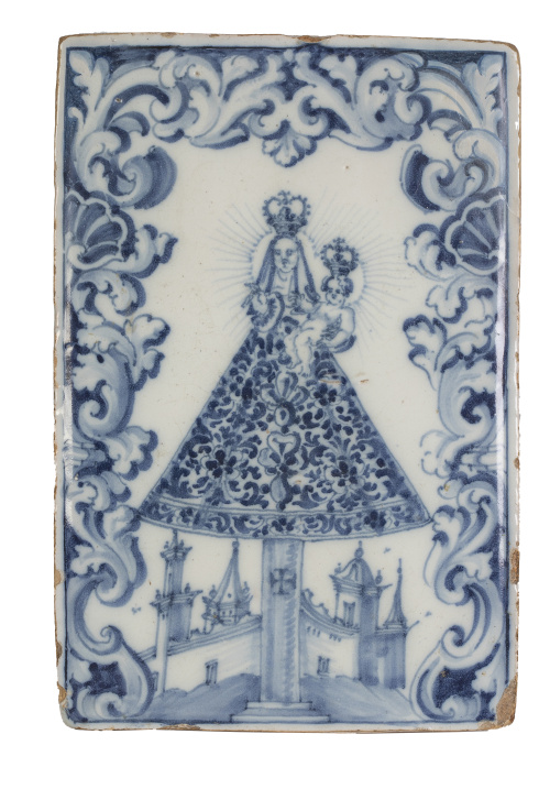 Virgen del Pilar.Placa de cerámica esmaltada en azul de c