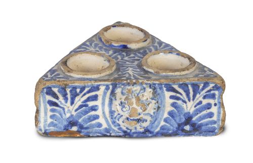 Especiero de cerámica esmaltada en azul cobalto de la serie