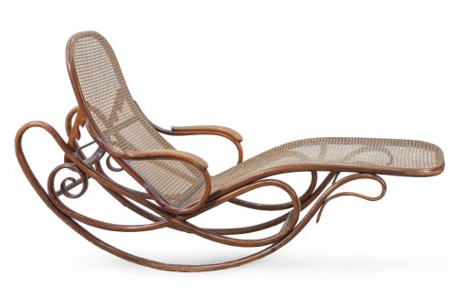 Thonet para Gebrüder.Chaise longue balancin con respaldo 