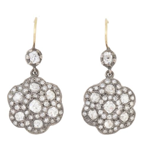 Pendientes flor cuajados de brillantes de talla antigua y 8