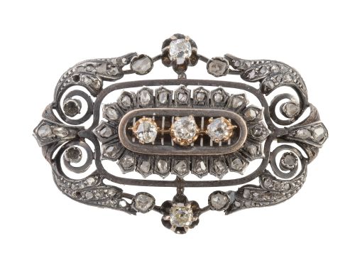 Broche isabelino S. XIX con diamantes y tres brillantes cen